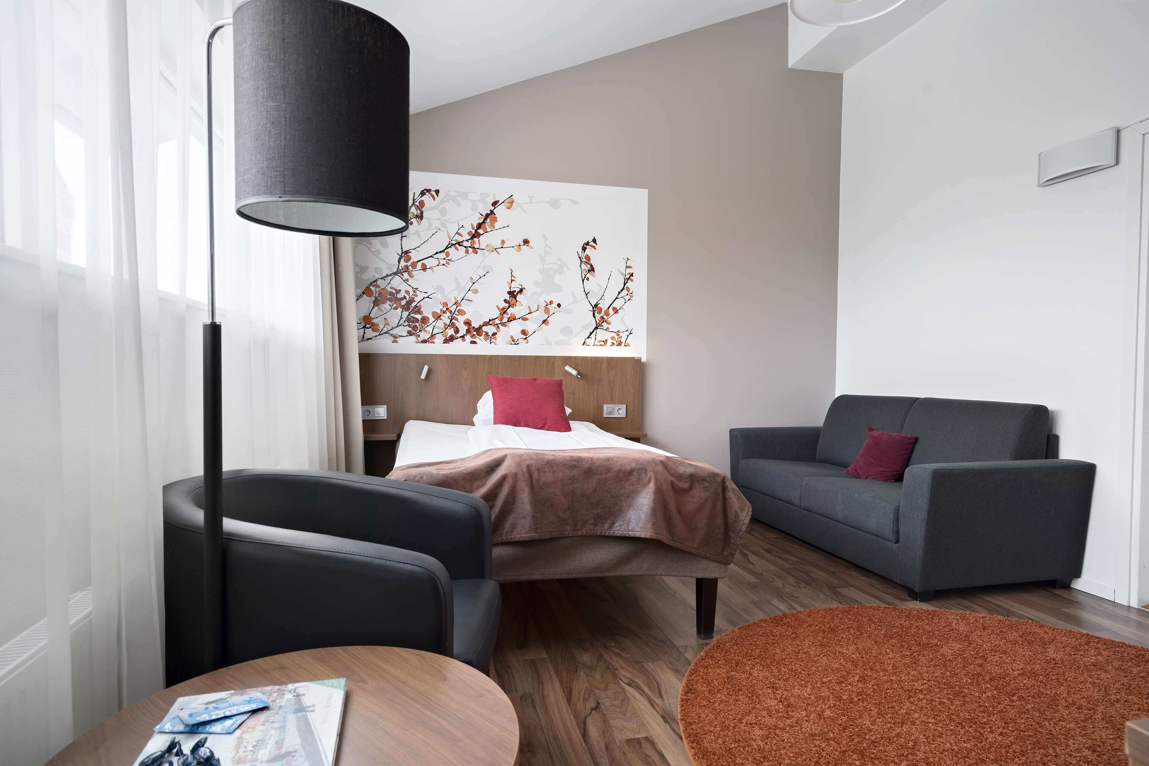 superior room, 1 single bed, non smoking | desk, iron/ironing board, free cots/infant beds, free wifi