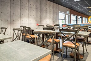 2 restaurants, breakfast served - Best Western Hotell Ljungby (Ljungby)
