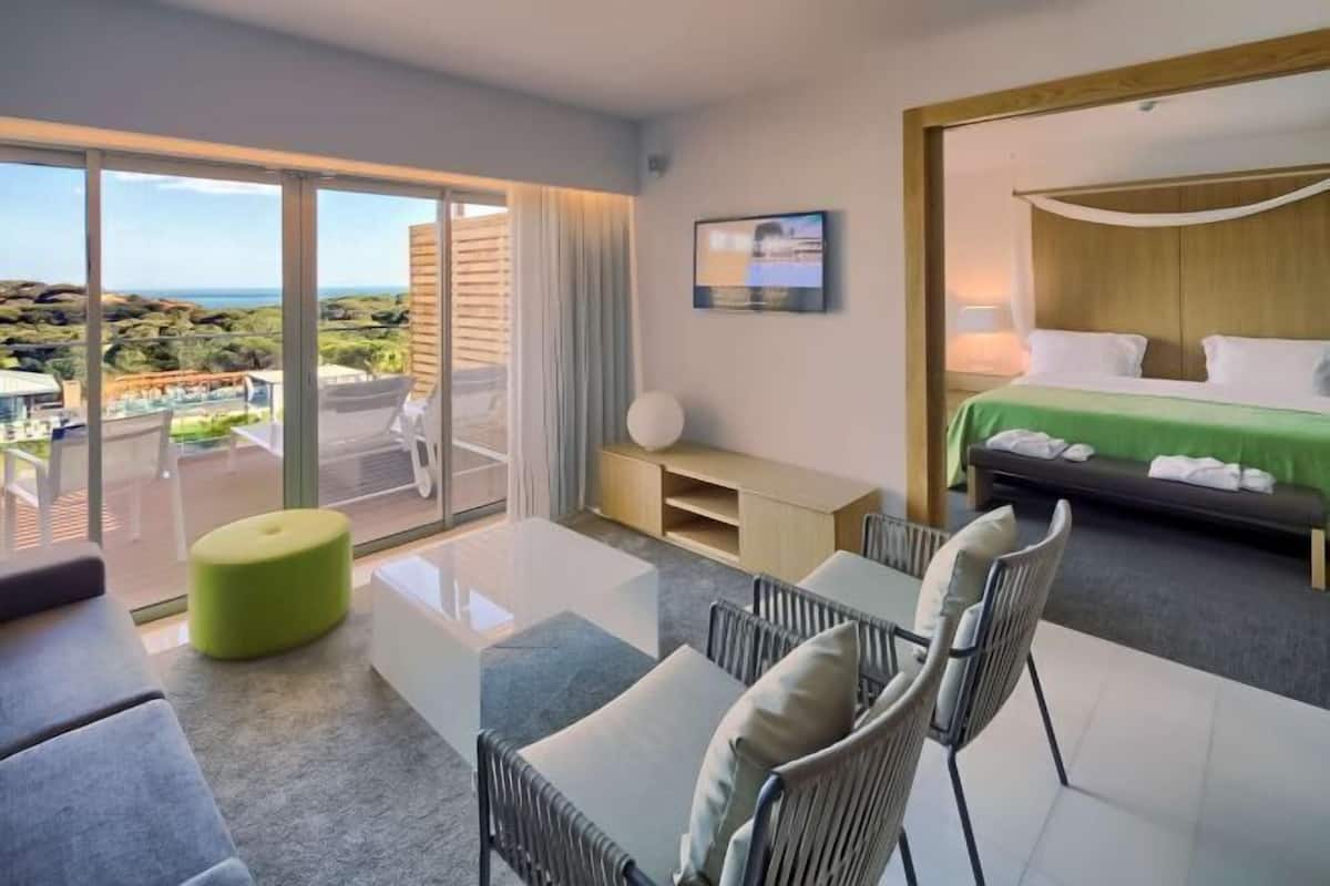 1 habitación, ropa de cama de alta calidad y minibar