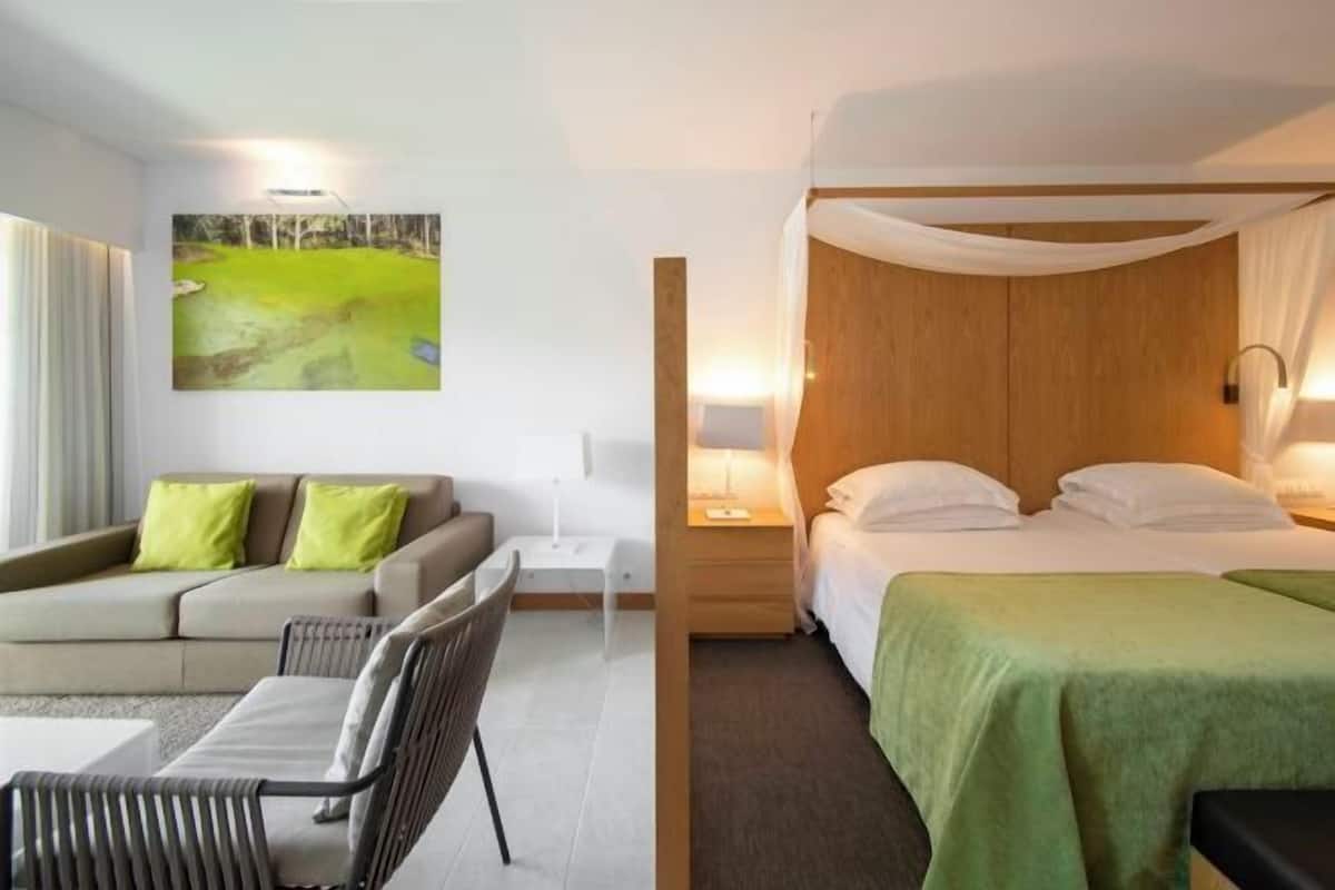 1 habitación, ropa de cama de alta calidad y minibar