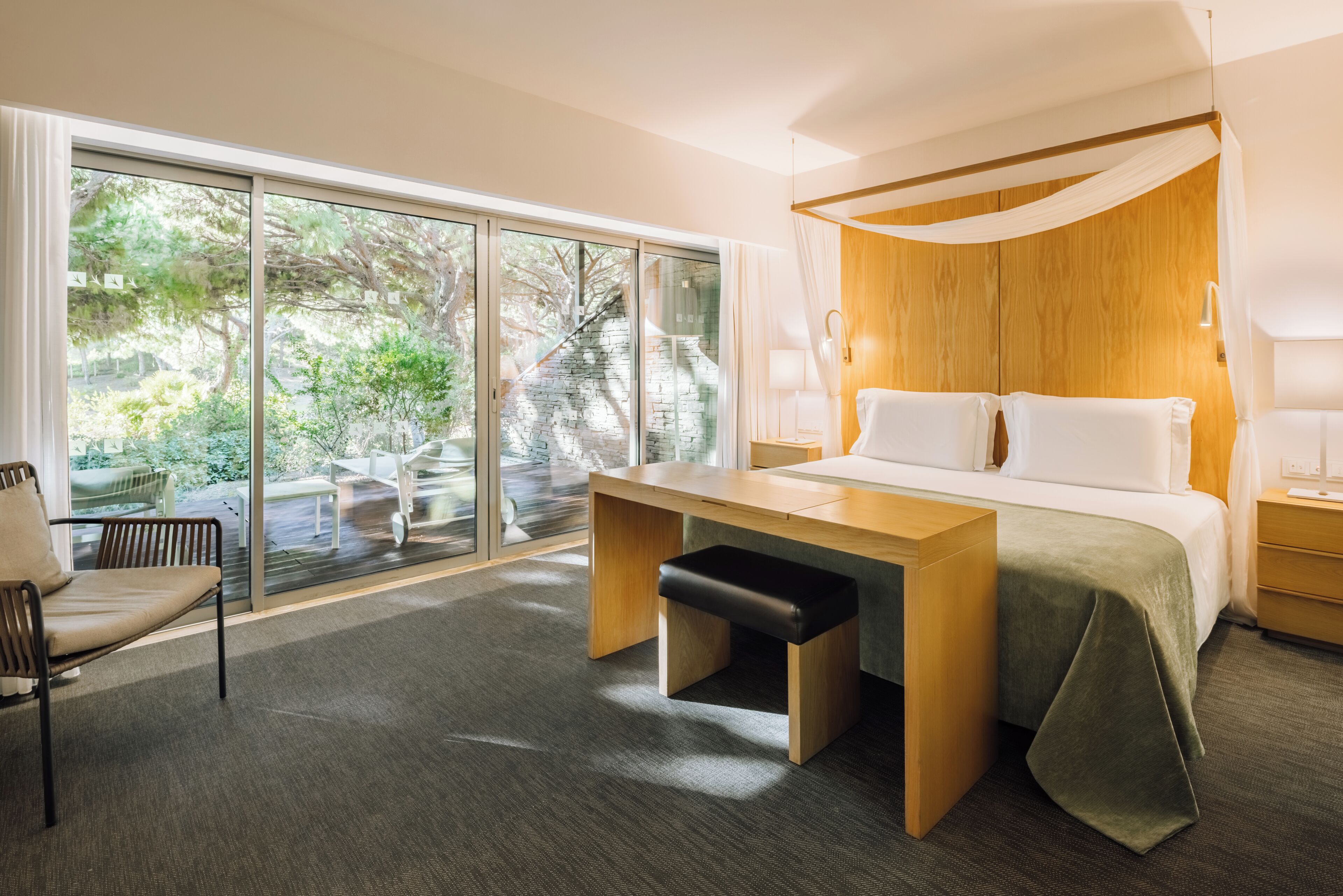 Deluxe Suite, Garden View