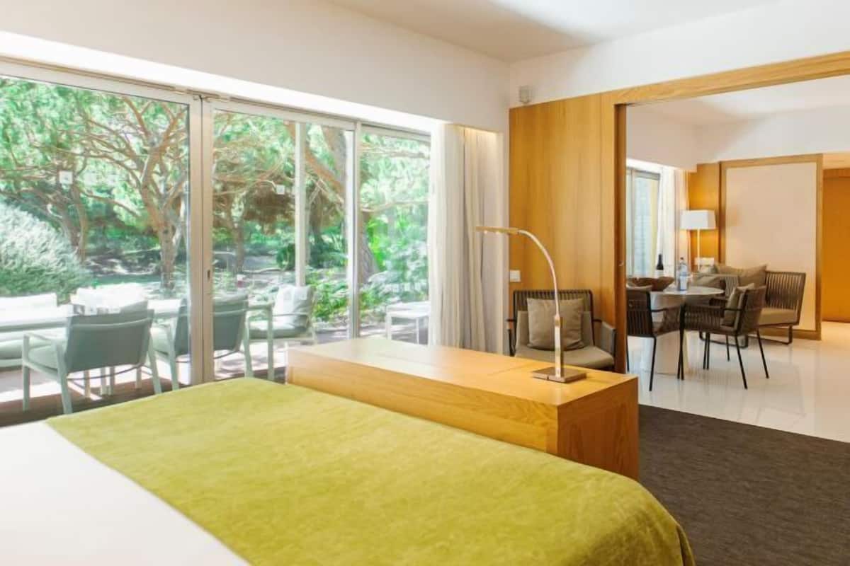 1 habitación, ropa de cama de alta calidad y minibar