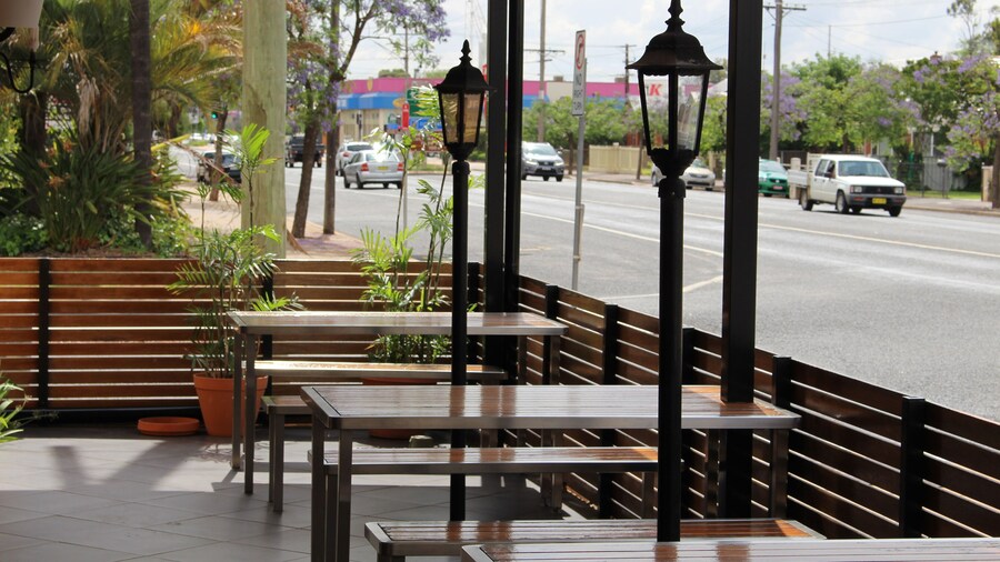 Golden West Motor Inn