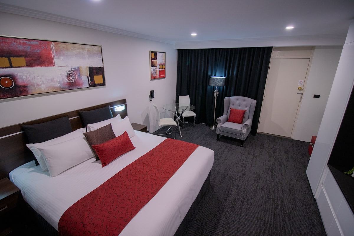 Luxury King + In Room Exercise Equipment | Desk, laptop workspace, iron/ironing board, free WiFi