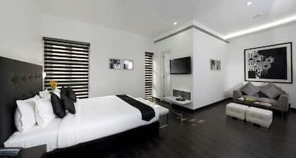 Sapphire Suites