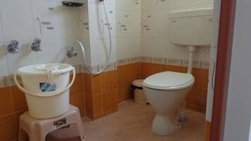 Amenidades de baño gratuitas y toallas