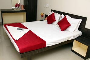 In-room safe, free WiFi
