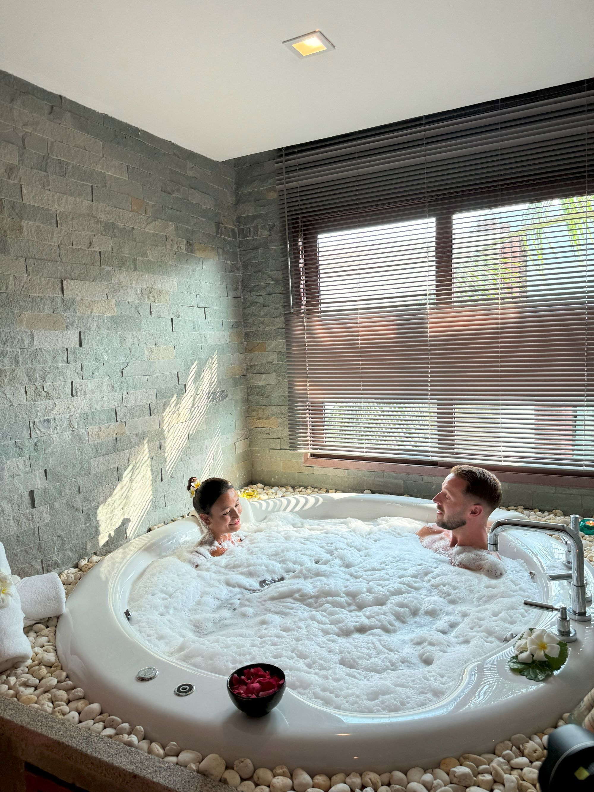 couples treatment room(s), hot tub, steam room, body treatments