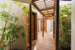 Behandelingskamers voor koppels, een bubbelbad, een stoombad