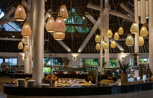Daily buffet breakfast (KES 2500 per person)