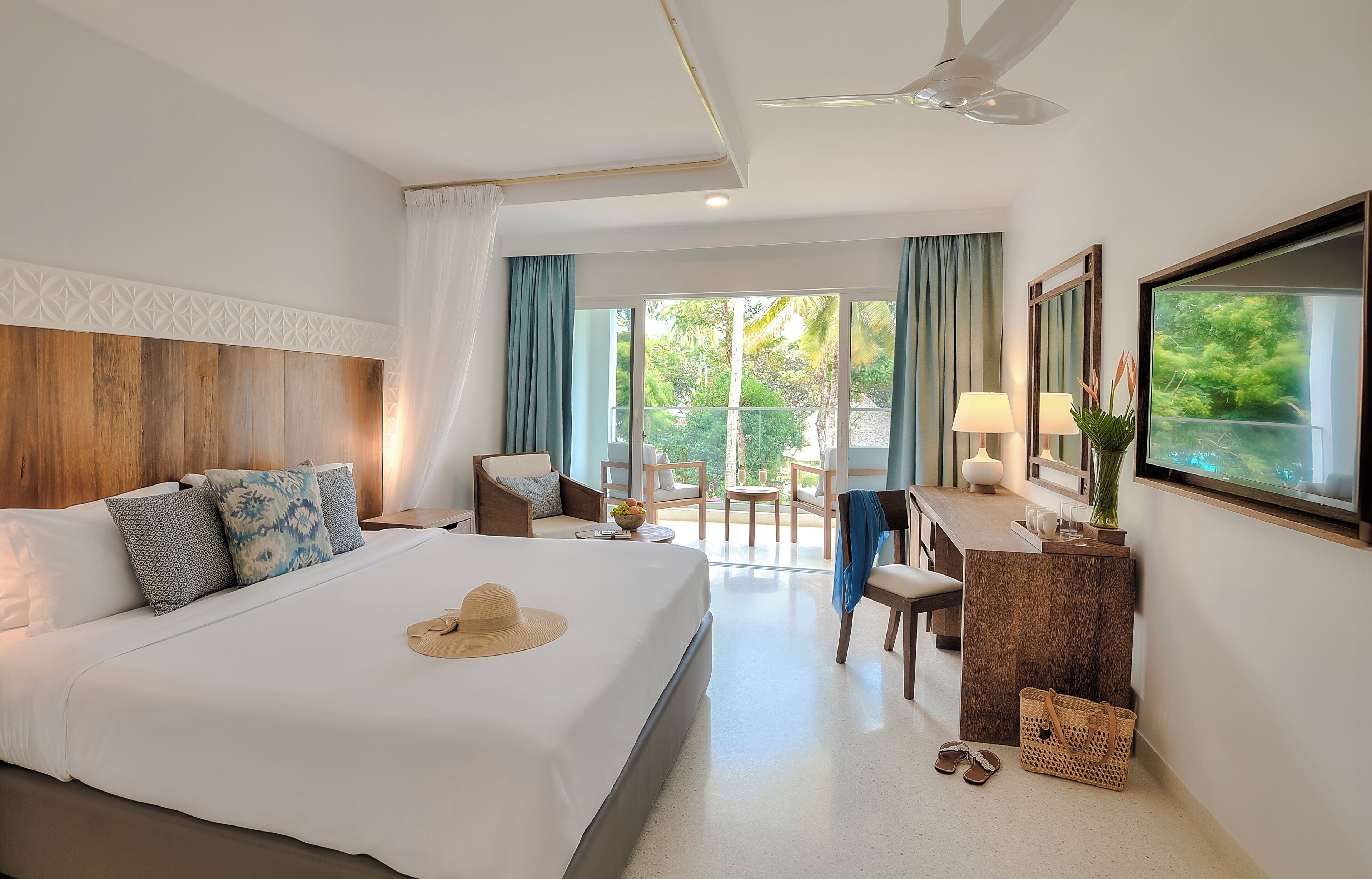 Quarto | Frigobar, cofres nos quartos, escrivaninha