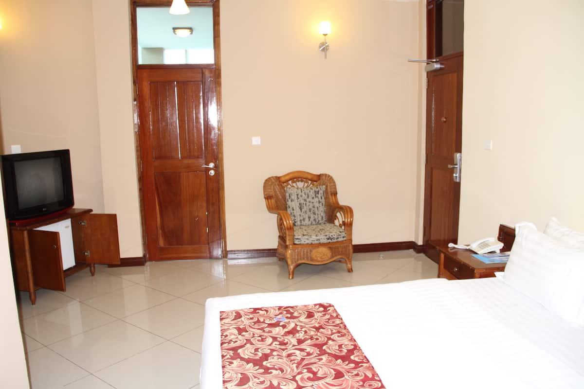 Standard Double Room | In-room safe, desk, rollaway beds, free WiFi