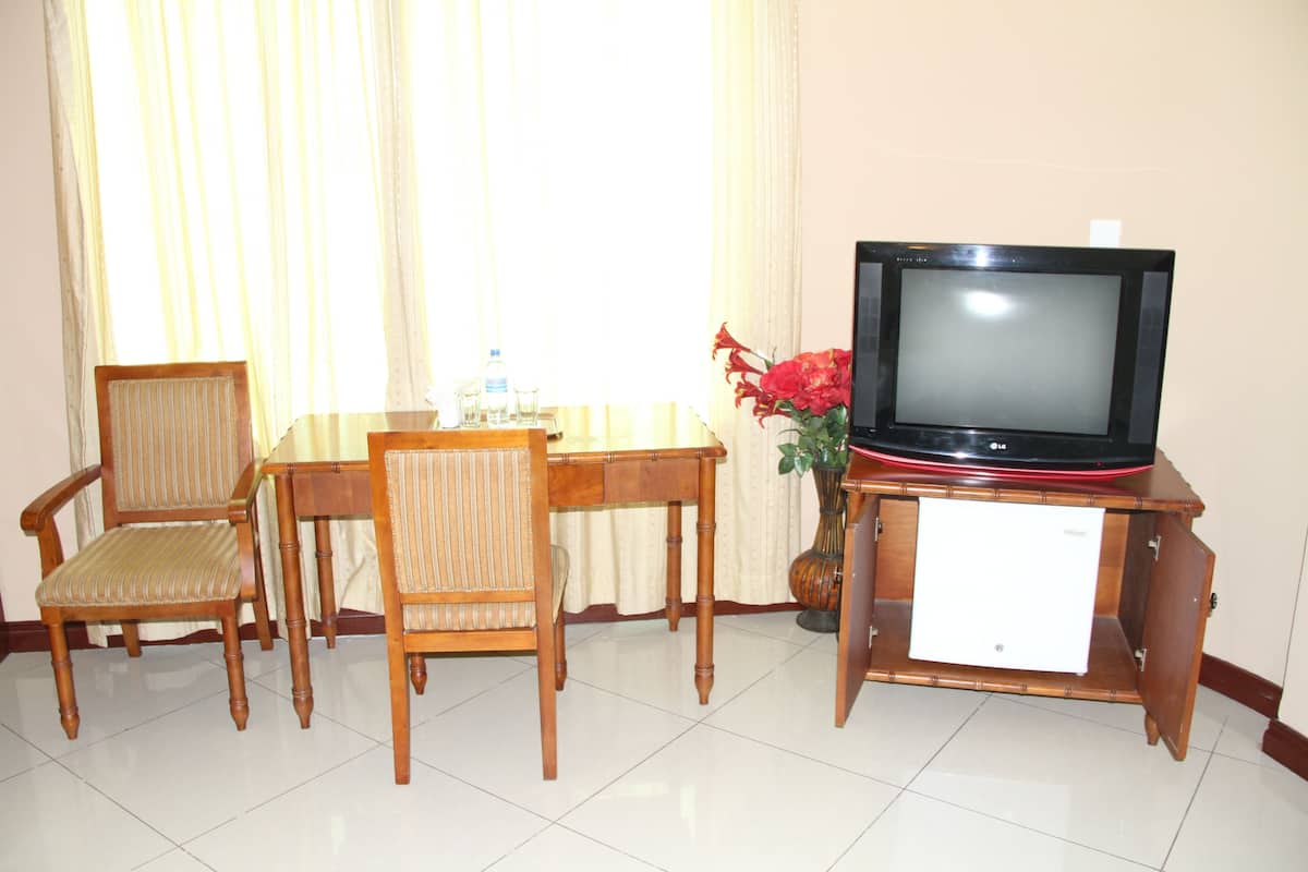 In-room safe, desk, rollaway beds, free WiFi