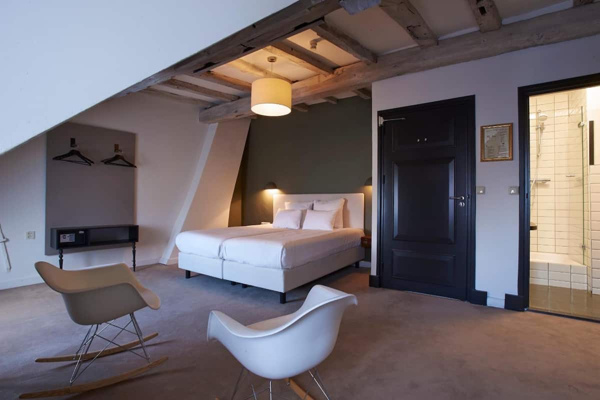 in-room safe, desk, rollaway beds, free wifi