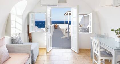 Vrachia Studios & Apartments