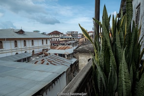 Honeymoon Suite, 1 King Bed, Terrace, Partial Ocean View | City view