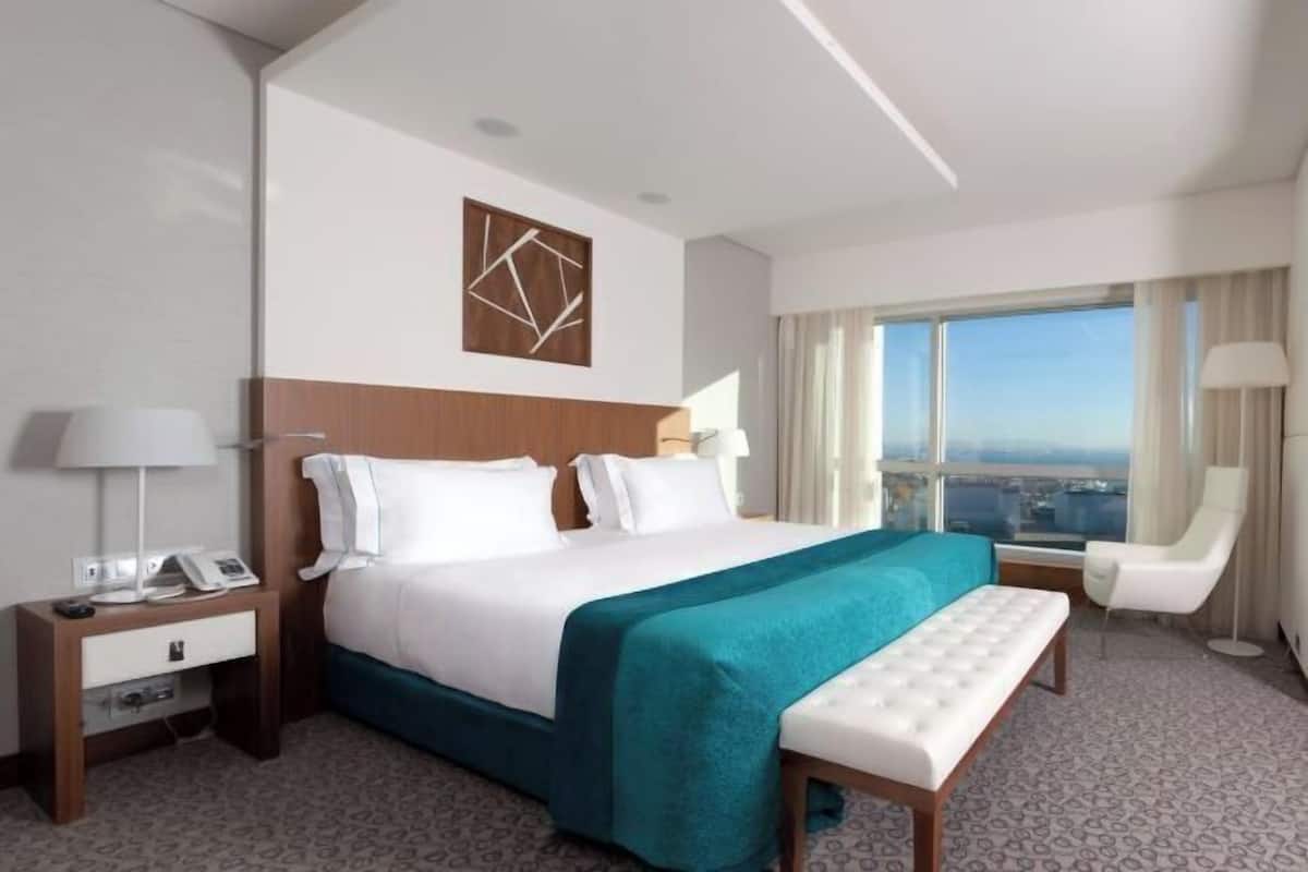 Ropa de cama de alta calidad y minibar