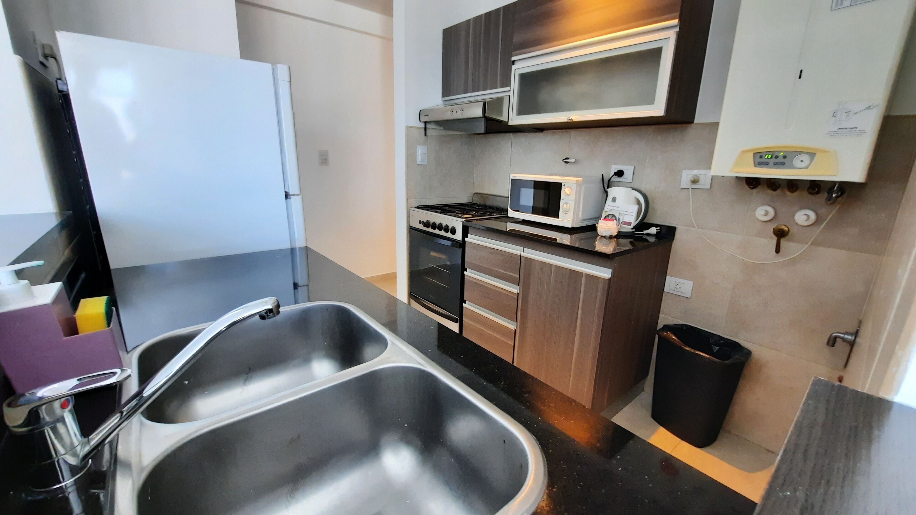 microwave, electric kettle