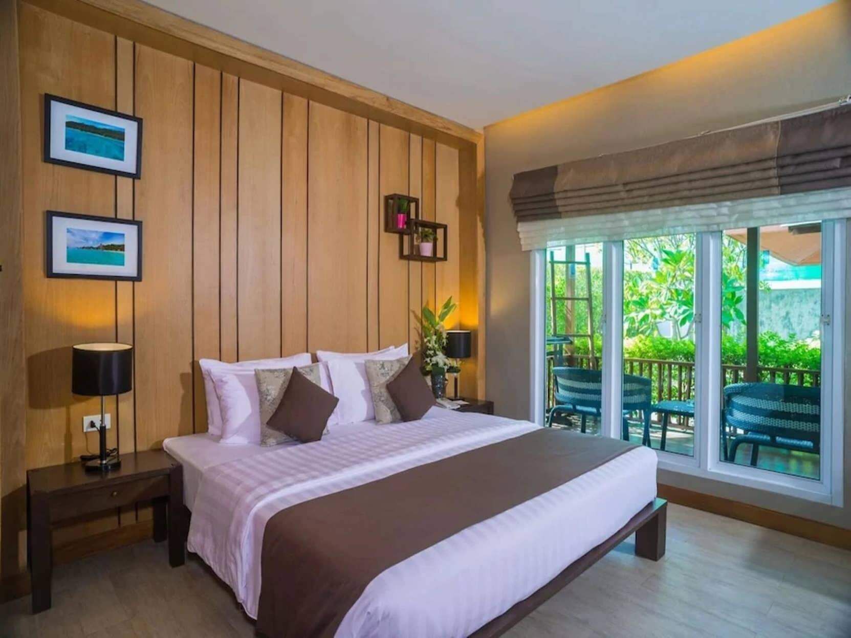 1 bedroom, premium bedding, Select Comfort beds, minibar