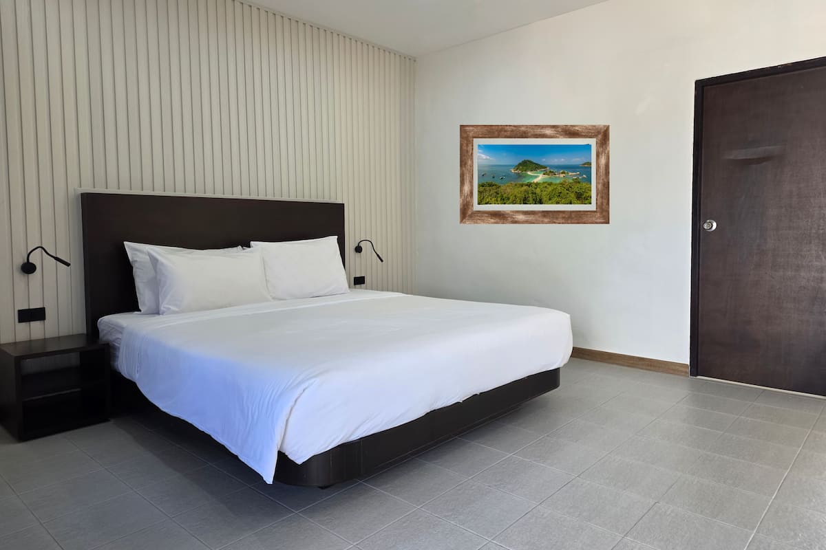 In-room safe, blackout drapes, free WiFi, bed sheets