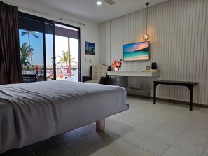Family Room, Kitchen, Sea View