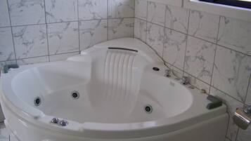 Bañera de hidromasaje