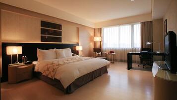 Executive Room | Down comforters, pillowtop beds, minibar, in-room safe