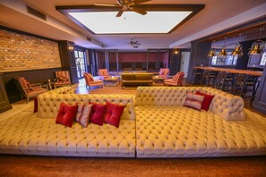 4 bars/lounges, poolside bar - Jiva Beach Resort - All Inclusive (Fethiye)