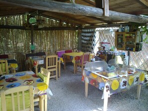 Breakfast area