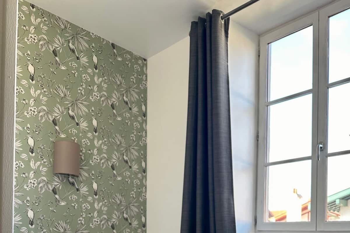 Individually decorated, desk, blackout curtains, free WiFi