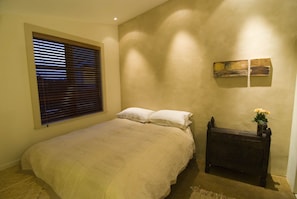 1 chambre, couette en duvet d'oie, décoration personnalisée