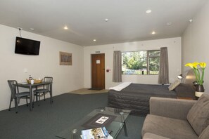 مكواة/لوح كي وواي فاي مجانًا وملاءات أسرّة