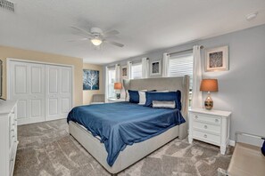 7 bedrooms, iron/ironing board, Internet, wheelchair access