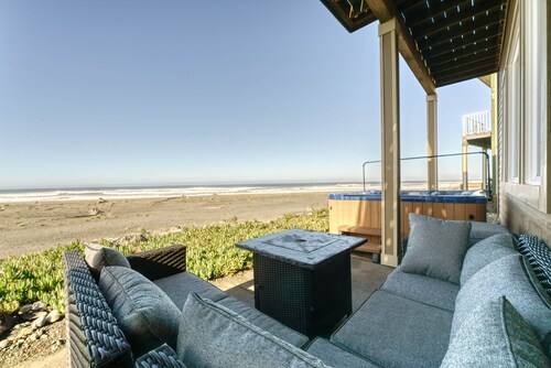 Beach House 101 | Oceanfront Beach House W/ Spa and Arcade