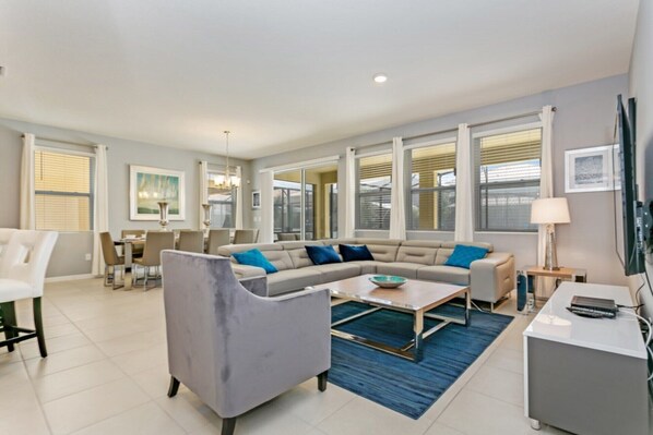 TV, tavolo da calcetto