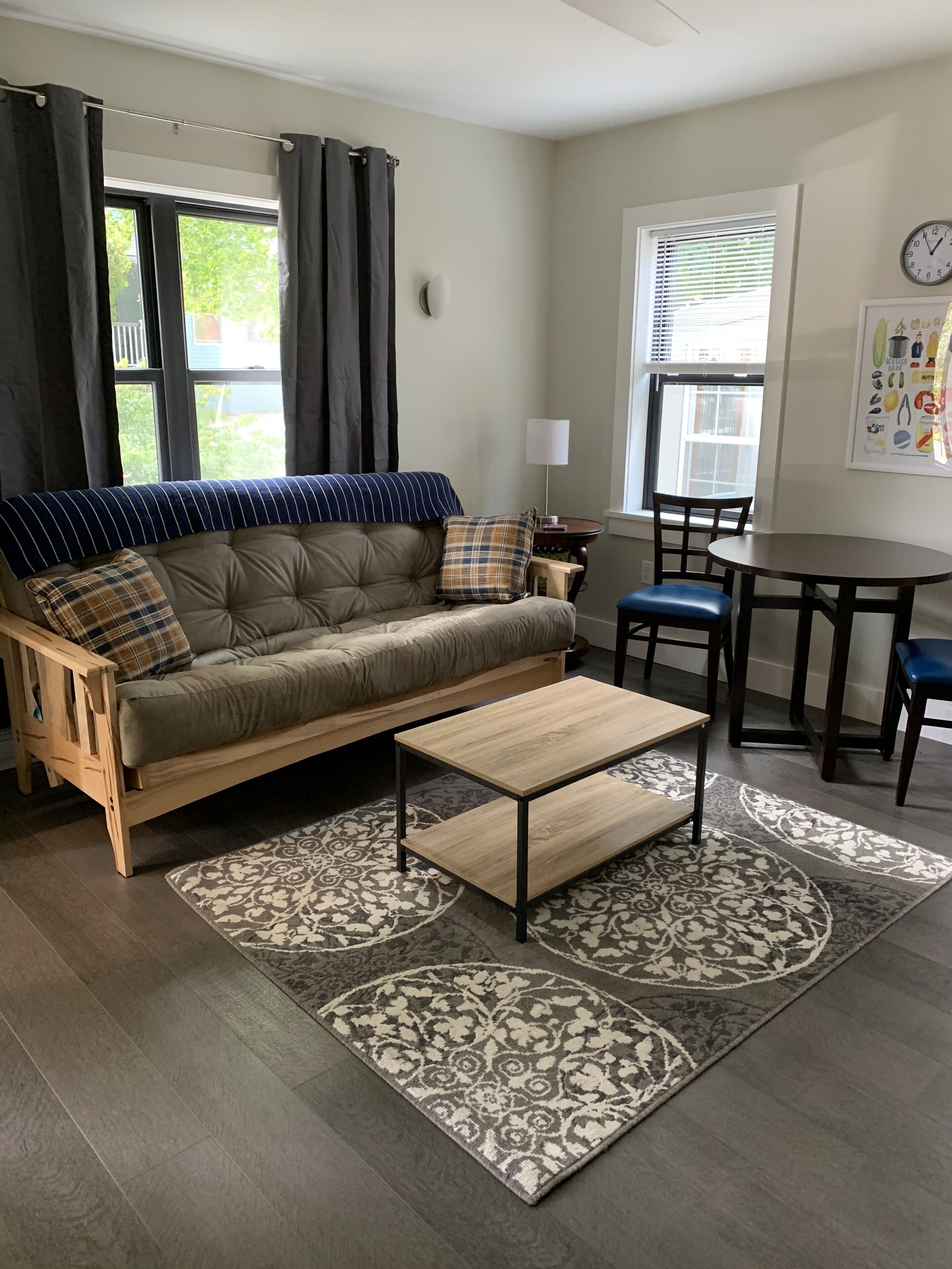 Apt. C: 2nd floor beautiful 1BR/1B suite in the heart of downtown Bar Harbor