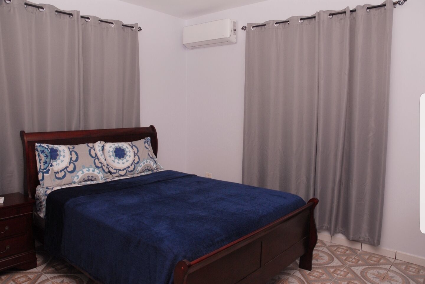 3 habitaciones y caja de seguridad en la habitación 