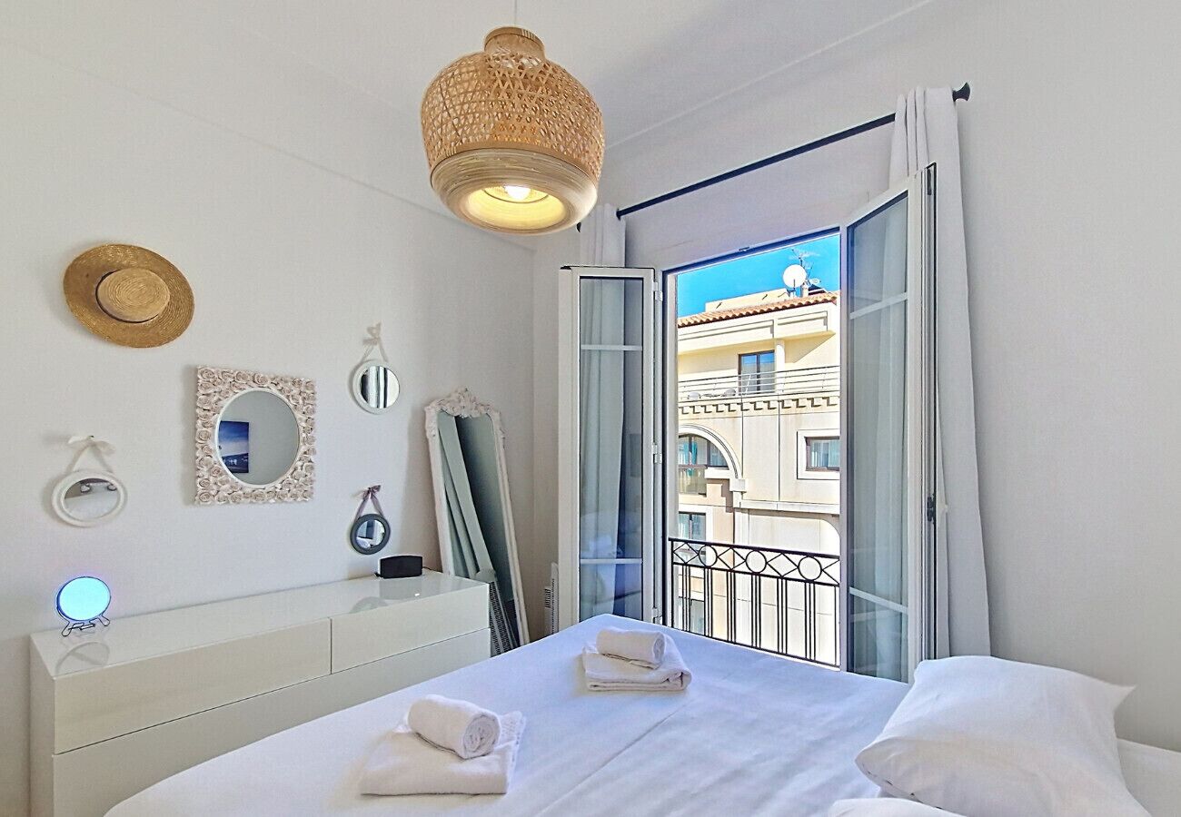 1 sovrum och strykjärn/strykbräda