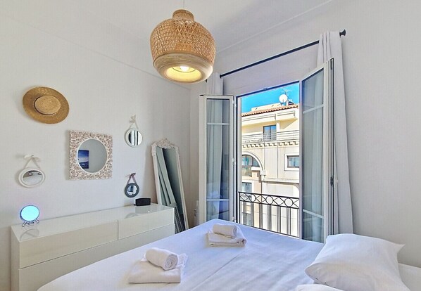 1 bedroom, iron/ironing board - N&J - SWEETHEART - Hyper center - Close Old Town (Niza)