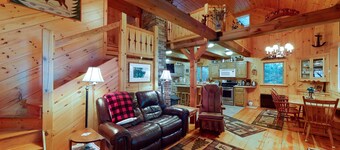 Lakefront Cabin on a Double Lot w/ 500' of Pebble Beach, Outdoor Fireplace, WiFi