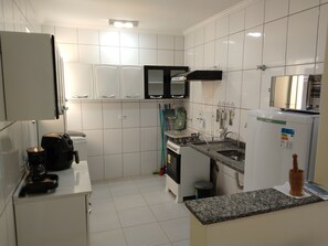 Micro-ondes, cafetière/bouilloire