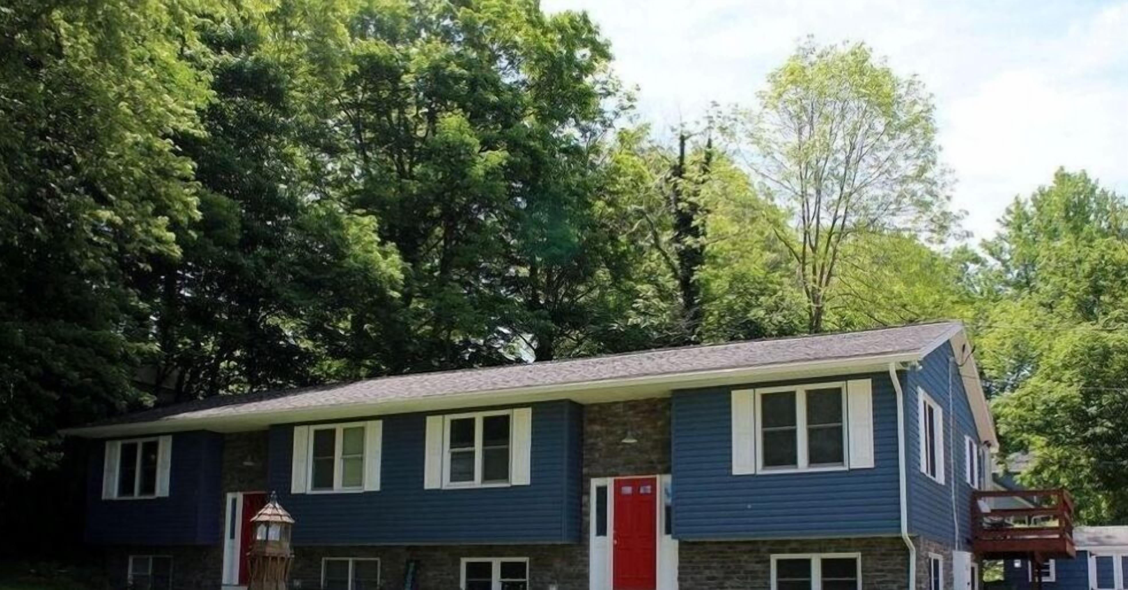 North East Lake House Apt #2