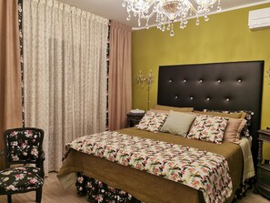 4 Schlafzimmer, Zimmersafe, Bügeleisen/Bügelbrett, Reisekinderbett