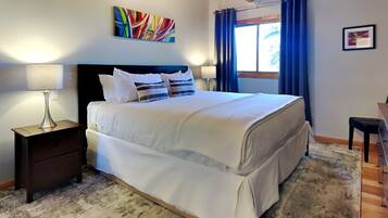 1 habitación, tabla de planchar con plancha y cuna de viaje