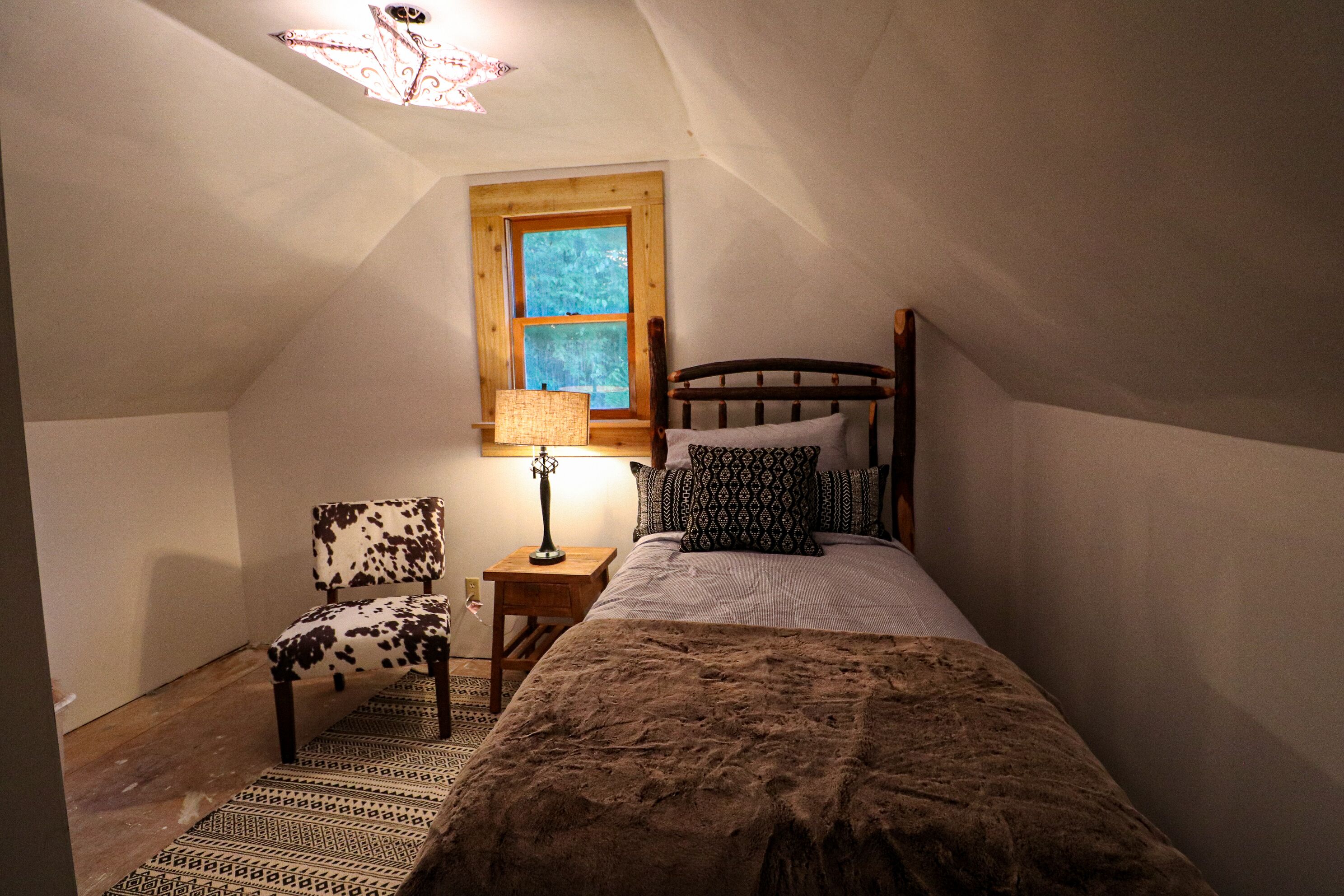 Buffalo Hollow Preserve & Cabin in the Blue Ridge Mountains
Pet Friendly