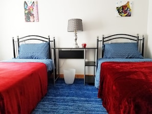 6 Schlafzimmer, Bügeleisen/Bügelbrett, kostenloses WLAN, Bettwäsche