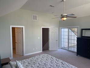 4 bedrooms, travel cot, free WiFi, bed sheets