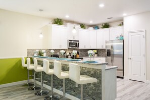 House, Multiple Beds, Private Pool, Pool View | Private kitchen | Fridge, microwave, stovetop, dishwasher - Must SEE Championsgt 9bed w/ Pool/spa/gmrm-1300 (Davenport)