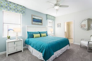 Casa, varias camas, alberca privada, vista a la alberca | 9 habitaciones y wifi gratis