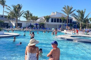 Udendørs pool, opvarmet pool